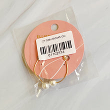 Load image into Gallery viewer, Dangling Pearl Earring