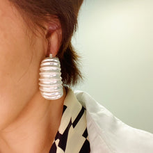 Load image into Gallery viewer, Bold In Pleats Hoop Earrings