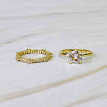Load image into Gallery viewer, Romantic Round Cut Solitaire Ring Set Of 2