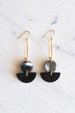 Load image into Gallery viewer, Tho Bar & Geo Buffalo Horn Earrings