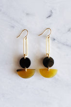 Load image into Gallery viewer, Tho Bar & Geo Buffalo Horn Earrings