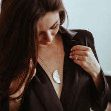 Load image into Gallery viewer, The Da Vinci (A Rotational Pendant)