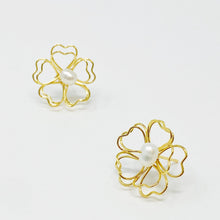 Load image into Gallery viewer, Heart Petals With Freshwater Pearl Earrings
