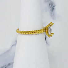 Load image into Gallery viewer, Braided Single Stone Ring
