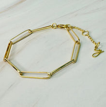 Load image into Gallery viewer, Perfect Clip Link Chain Bracelet

