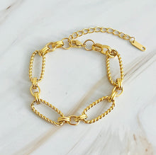 Load image into Gallery viewer, Alternatively Linked Cabled Bracelet
