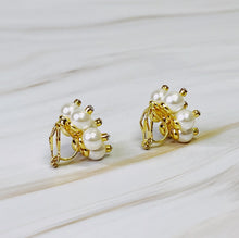 Load image into Gallery viewer, Pearl Blooming Stud Clip On Earrings
