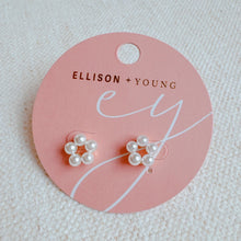 Load image into Gallery viewer, Pearl Flower Stud Earrings
