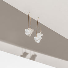 Load image into Gallery viewer, Leona White Drops
